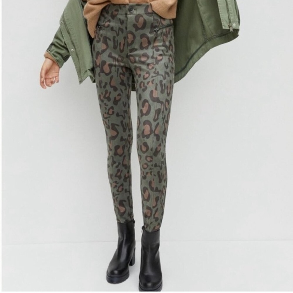 Maeve Anthropologie Leopard Animal‎ Print Suede Slim Ankle Pants Size 4